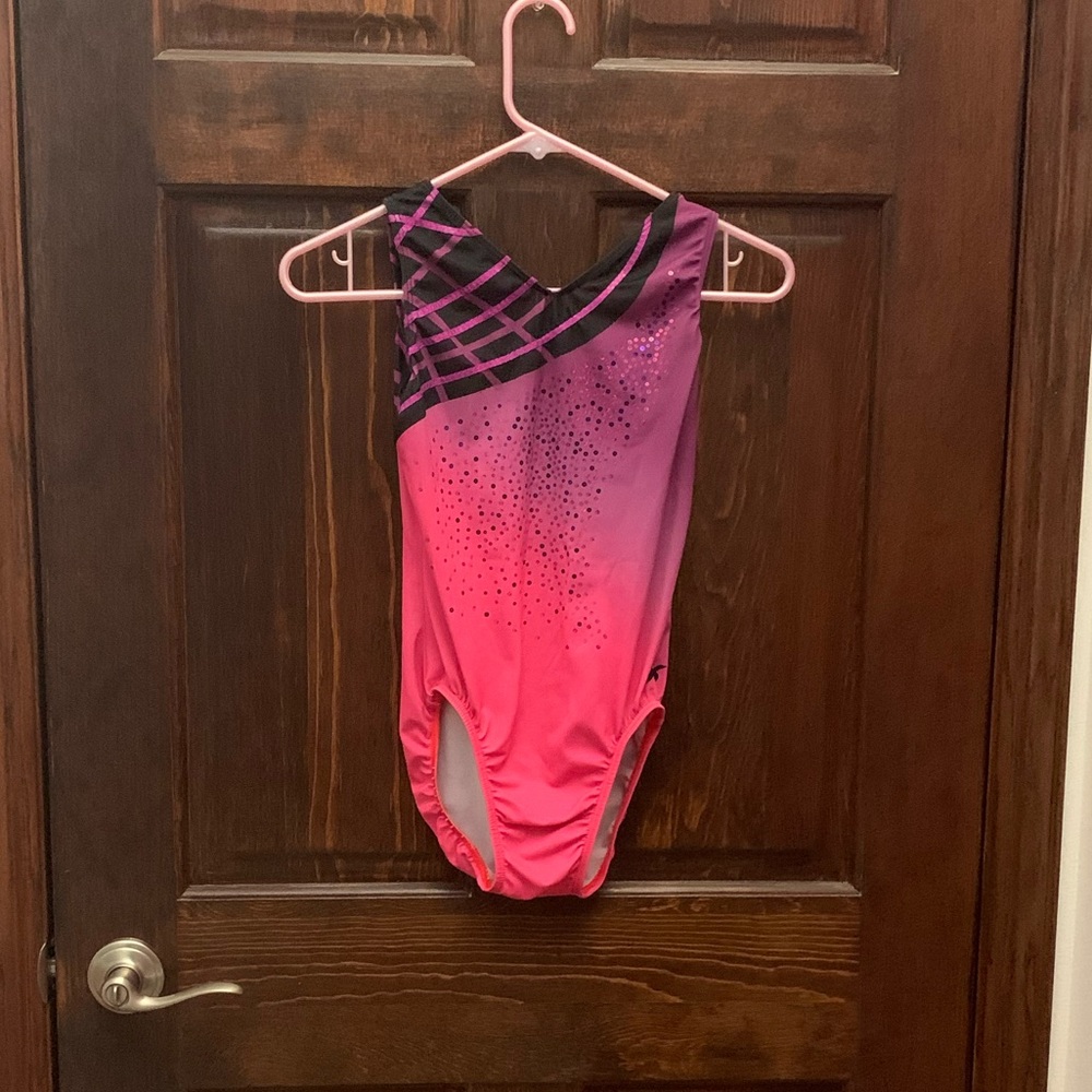 GK gymnastics leotard